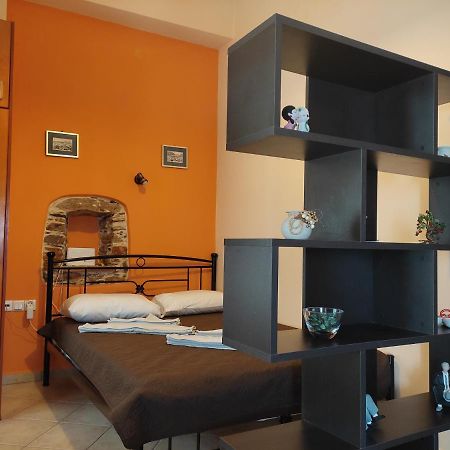 1872 - Agnes, Cozy Stony Apartment With Balcony Ermoupoli Luaran gambar